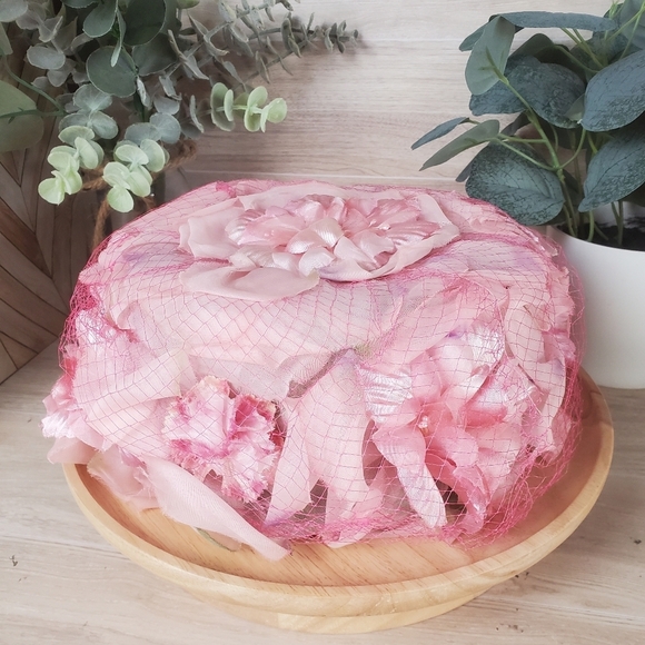 wallings Accessories - Vintage Wallings Pink Floral Fascinator Netted Hat 1960s Size 52